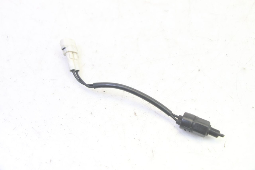 photo de INTERRUPTOR DE LUZ DE FREIO DIREITO PIAGGIO FLY 4T 50 (2013 - 2017) - Vista principal