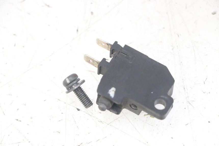 photo de INTERRUPTOR DE LUZ DE FREIO DIREITO HONDA FORZA ABS 300 (2013 - 2017) - Vista principal