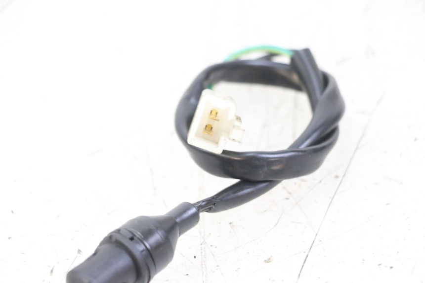 photo de INTERRUPTOR DE LUZ DE FREIO DIREITO GOES WIKI 125 (2010 - 2015) - Detalhe da peça