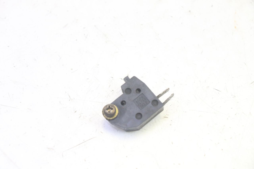 photo de INTERRUPTOR DE LUZ DE FREIO DIREITO SUZUKI GSF N BANDIT 600 (1996 - 1999) - Vista principal