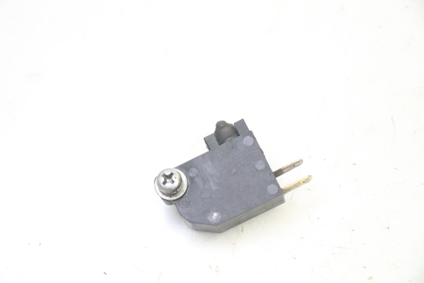 photo de INTERRUPTOR DE LUZ DE FREIO DIREITO SUZUKI GSR 750 (2011 - 2017) - Vista principal