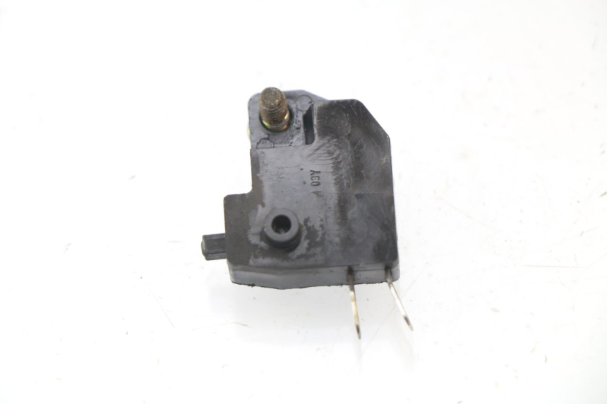 photo de INTERRUPTOR DE LUZ DE FREIO DIREITO SUZUKI GSXF GSX F 600 (1988 - 1997) - Detalhe da peça