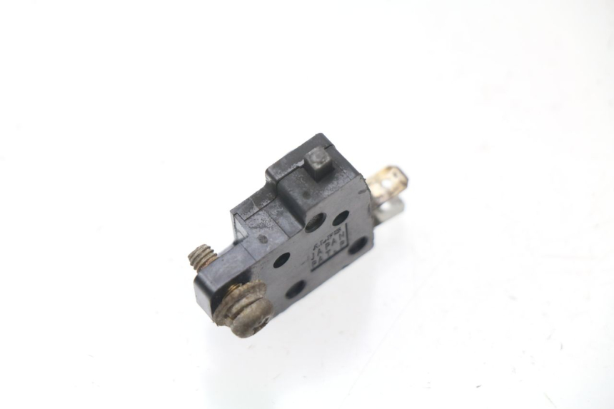 photo de INTERRUPTOR DE LUZ DE FREIO DIREITO SUZUKI GSXF GSX F 600 (1988 - 1997) - Zoom do estado de desgaste