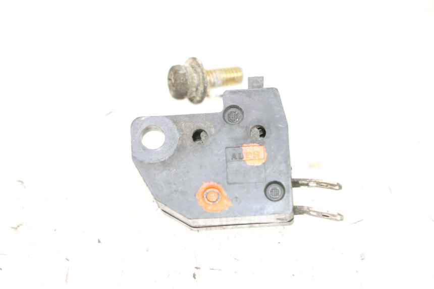 photo de INTERRUPTOR DE LUZ DE FREIO DIREITO SUZUKI GSXR GSX-R 1000 (2003 - 2004) - Vista principal