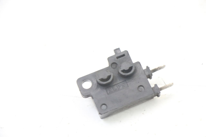 photo de INTERRUPTOR DE LUZ DE FREIO DIREITO HONDA FES S-WING SWING ABS 125 (2007 - 2015) - Vista principal