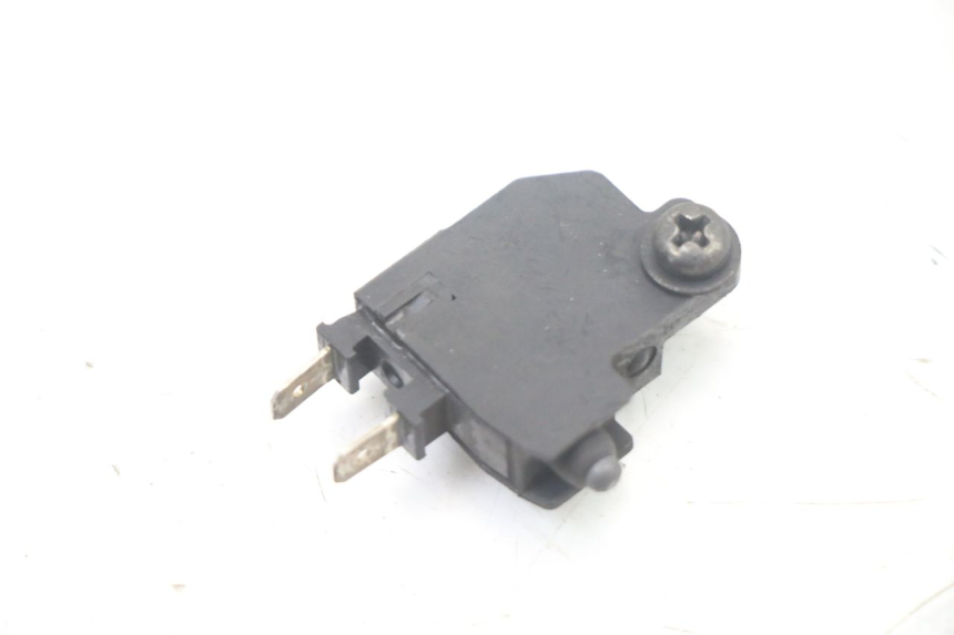 photo de INTERRUPTOR DE LUZ DE FREIO DIREITO HONDA FORZA 125 (2021 - 2025) - Detalhe da peça