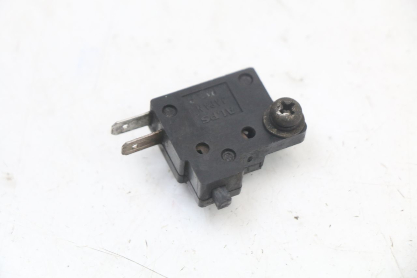 photo de INTERRUPTOR DE LUZ DE FREIO DIREITO HONDA NES AROBASE 125 (2000 - 2003) - Detalhe da peça