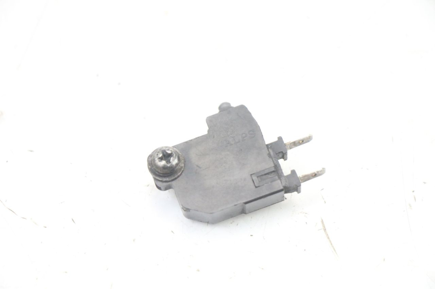 photo de INTERRUPTOR DE LUZ DE FREIO DIREITO HONDA SH i 300 (2015 - 2020) - Vista principal