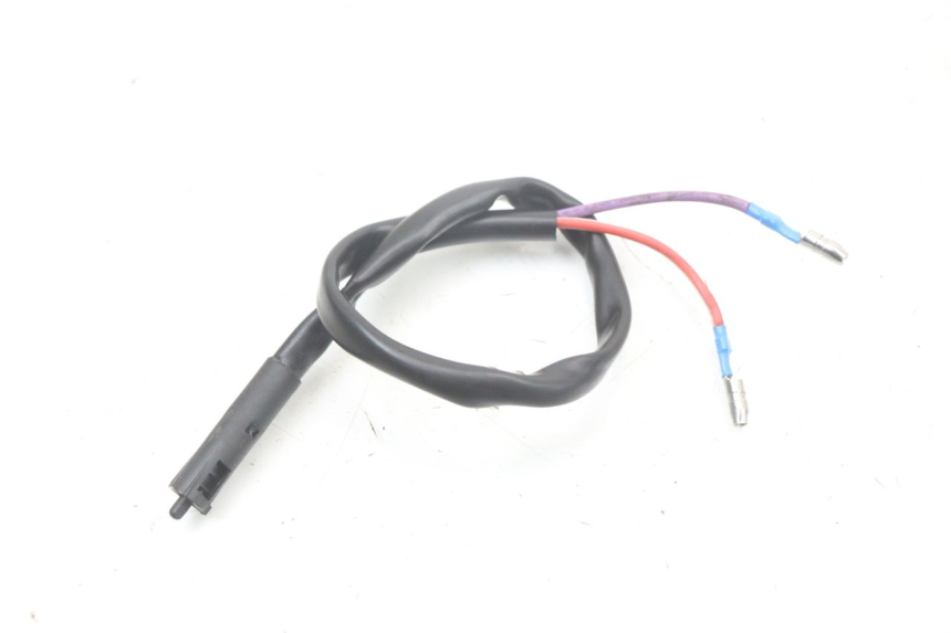 photo de INTERRUPTOR DE LUZ DE FREIO DIREITO KEEWAY HURRICANE 50 (2006 - 2019) - Detalhe da peça