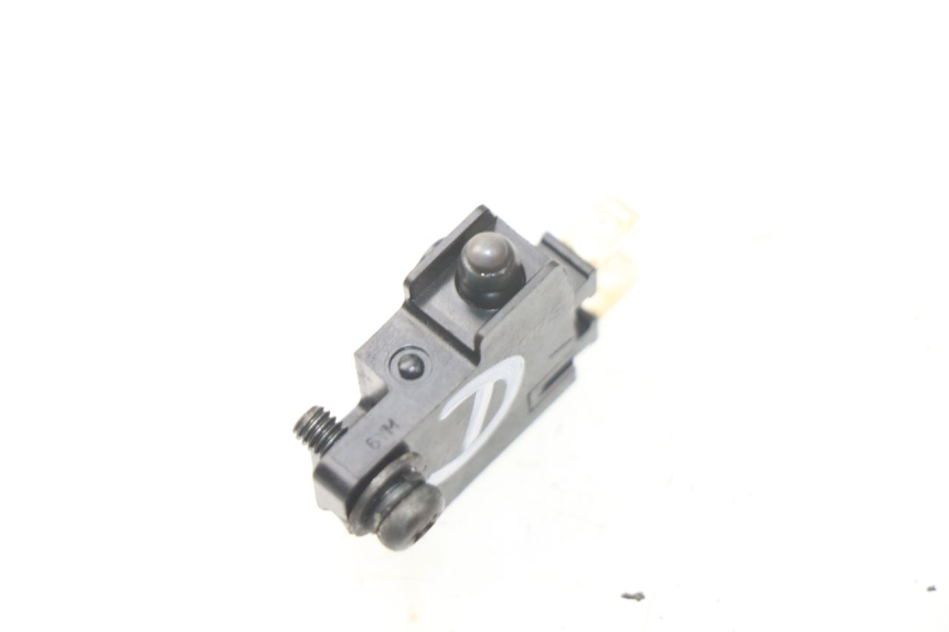 photo de INTERRUPTOR DE LUZ DE FREIO DIREITO HONDA INTEGRA NC D 750 (2016 - 2018) - Zoom do estado de desgaste