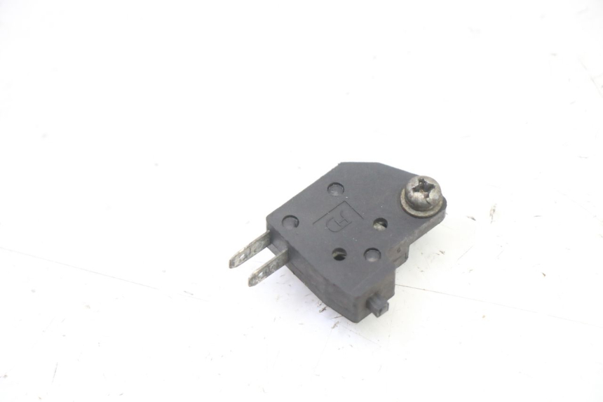 photo de INTERRUPTOR DE LUZ DE FREIO DIREITO SYM JET 14 4T 50 (2018 - 2022) - Detalhe da peça