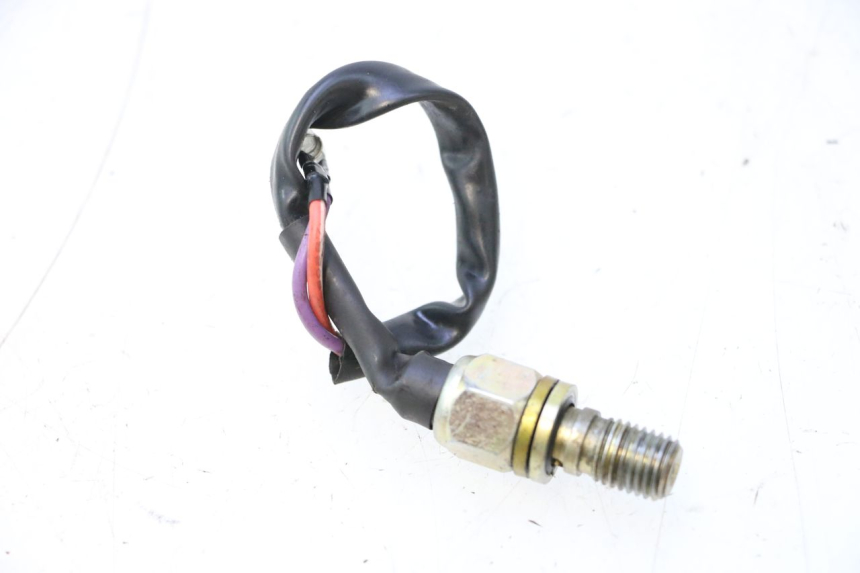 photo de INTERRUPTOR DE LUZ DE FREIO DIREITO RIDE JUMP 2T 50 (2012 - 2017) - Vista principal