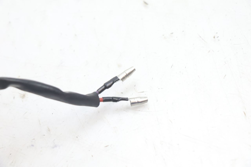 photo de INTERRUPTOR DE LUZ DE FREIO DIREITO RIDE JUMP 2T 50 (2012 - 2017) - Zoom do estado de desgaste