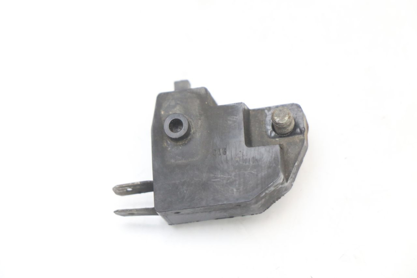 photo de INTERRUPTOR DE LUZ DE FREIO DIREITO KAWASAKI KDX 125 (1990 - 1991) - Zoom do estado de desgaste