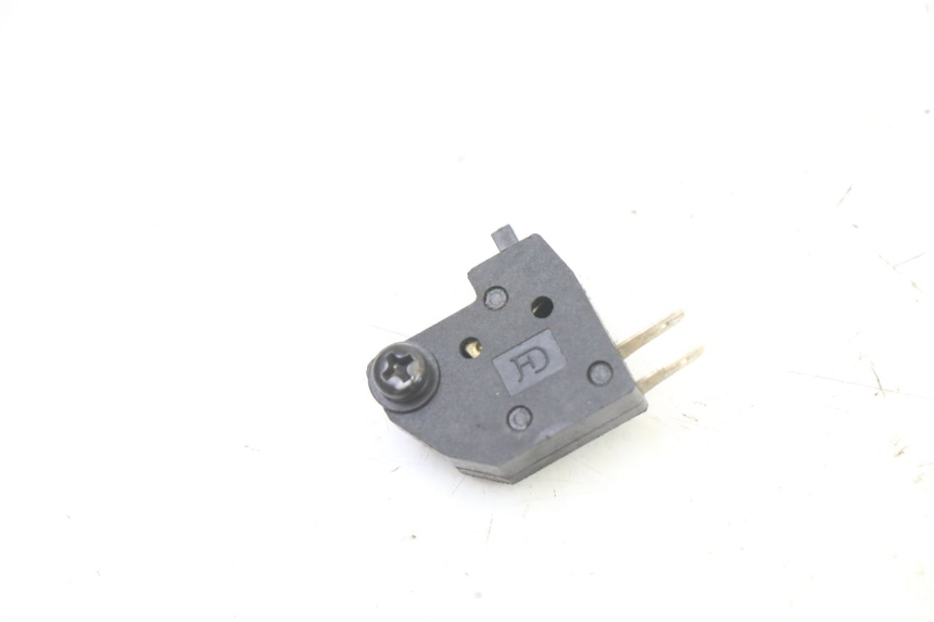 photo de INTERRUPTOR DE LUZ DE FREIO DIREITO PEUGEOT KISBEE 2T 50 (2018 - 2022) - Vista principal