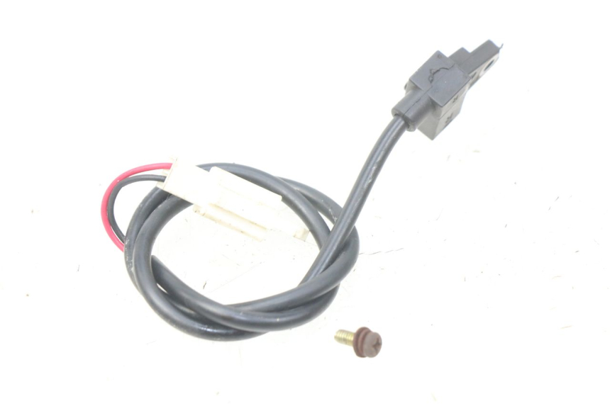 photo de INTERRUPTOR DE LUZ DE FREIO DIREITO VENESI LOWIGI RETRO JJ50QT-3 50 (2020 - 2022) - Detalhe da peça