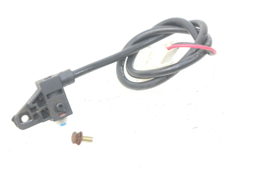 photo de INTERRUPTOR DE LUZ DE FREIO DIREITO VENESI LOWIGI RETRO JJ50QT-3 50 (2020 - 2022) - Zoom do estado de desgaste