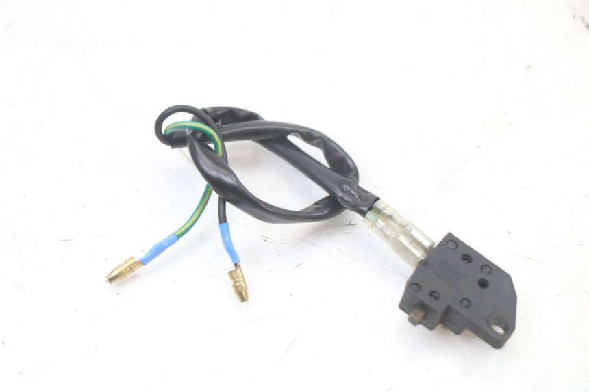 photo de INTERRUPTOR DE LUZ DE FREIO DIREITO MASH CITY 4T 50 (2018 - 2020) - Zoom do estado de desgaste