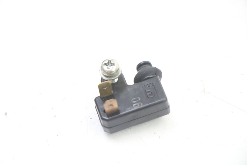 photo de INTERRUPTOR DE LUZ DE FREIO DIREITO MBK OVETTO ONE 2T 50 (2013 - 2017) - Vista principal