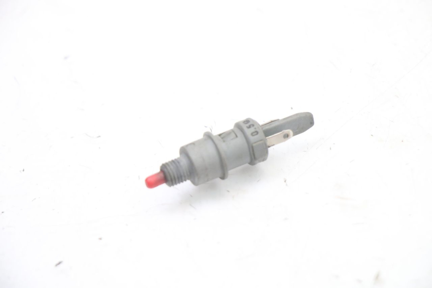 photo de INTERRUPTOR DE LUZ DE FREIO DIREITO MBK X-LIMIT XLIMIT 50 (2007 - 2012) - Detalhe da peça