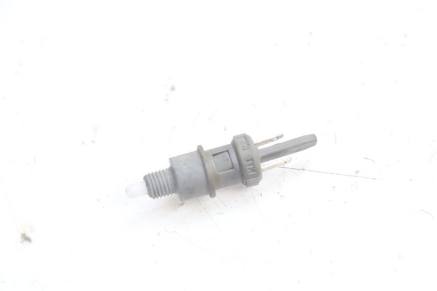 photo de CONTATO DE LUZ DE FREIO DIREITO RIEJU MRT PRO SUPERMOTARD 50 (2007 - 2018) - Detalhe da peça