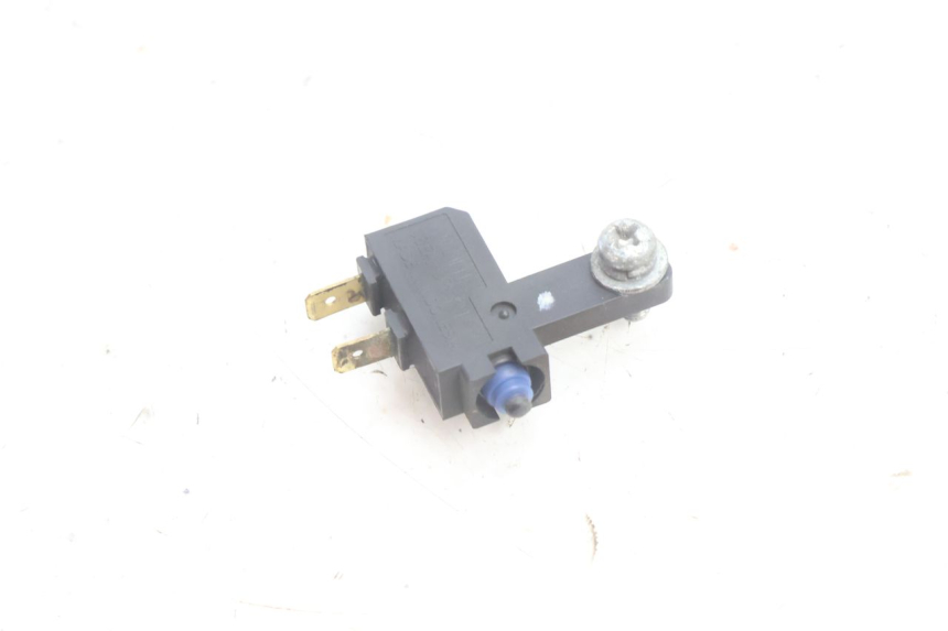 photo de CONTATO DE LUZ DE FREIO DIREITA YAMAHA N-MAX NMAX 125 (2021 - 2024) - Detalhe da peça