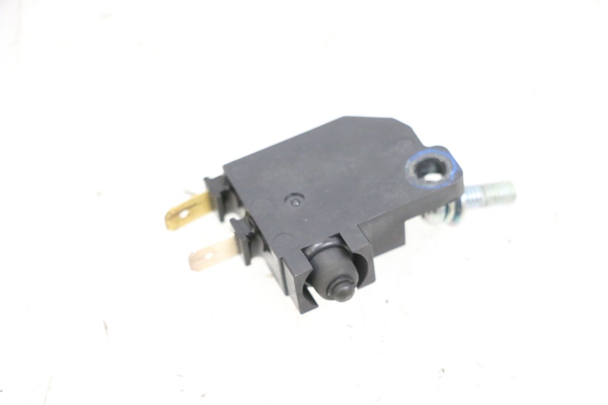 photo de INTERRUPTOR DE LUZ DE FREIO DIREITO YAMAHA NEO'S CORE 1 (2022 - 2026) - Zoom do estado de desgaste