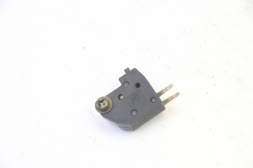 photo de INTERRUPTOR DE LUZ DE FREIO DIREITO KYMCO LIKE 4T 50 (2019 - 2025) - Vista principal