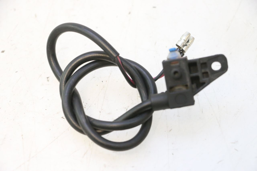 photo de INTERRUPTOR DE LUZ DE FREIO DIREITO JM MOTORS OLDIES 4T 50 (2010 - 2020) - Detalhe da peça