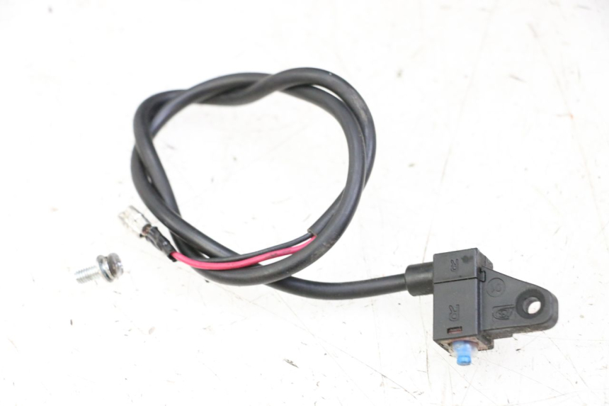 photo de INTERRUPTOR DE LUZ DE FREIO DIREITO JM MOTORS OLDIES GT 4T 50 (2018 - 2025) - Zoom do estado de desgaste