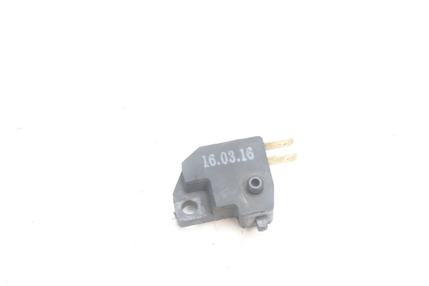 photo de INTERRUPTOR DE LUZ DE FREIO DIREITO SYM ORBIT III 3 4T 50 (2021 - 2025) - Vista principal