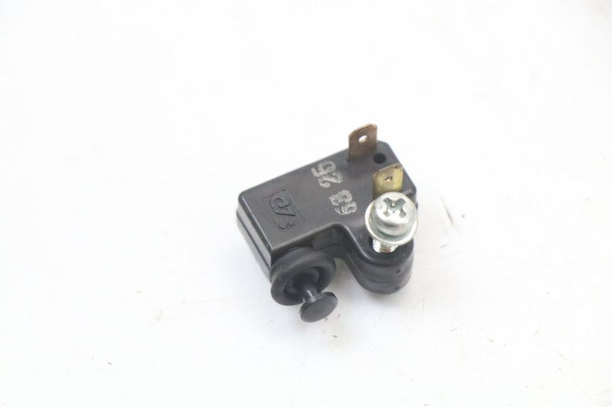 photo de INTERRUPTOR DE LUZ DE FREIO DIREITO MBK OVETTO ONE 2T 50 (2013 - 2017) - Vista principal