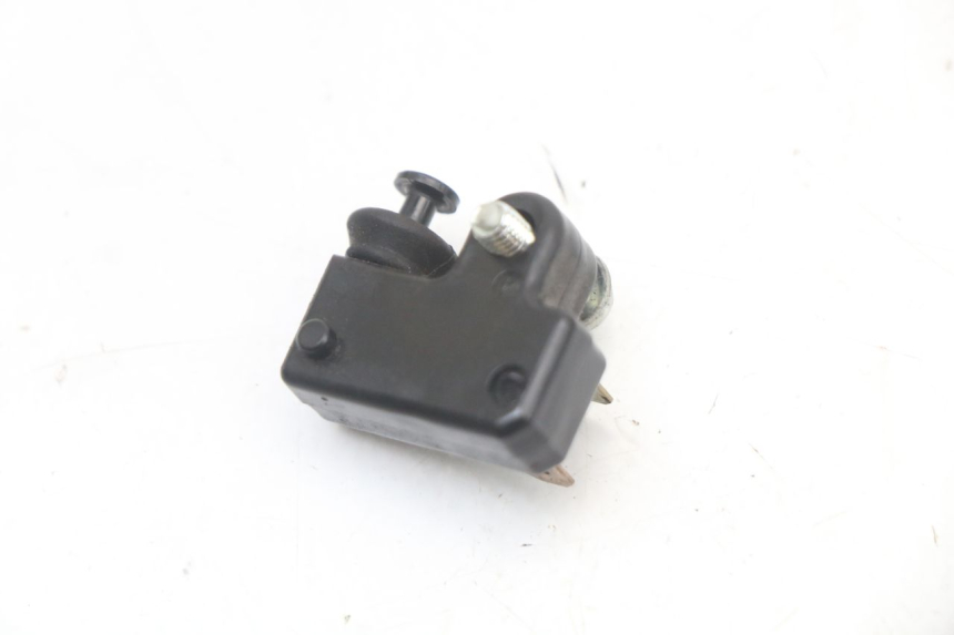 photo de INTERRUPTOR DE LUZ DE FREIO DIREITO MBK OVETTO ONE 2T 50 (2013 - 2017) - Zoom do estado de desgaste