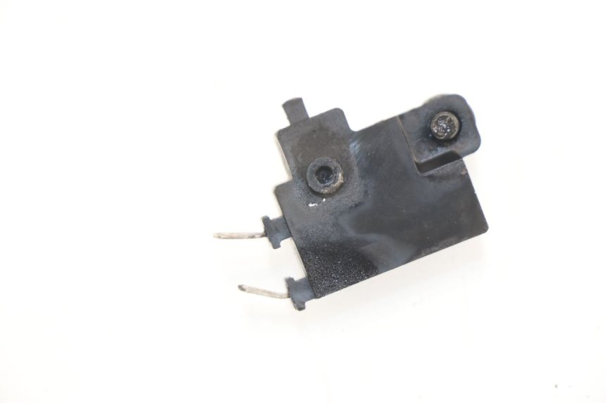 photo de INTERRUPTOR DE LUZ DE FREIO DIREITO HONDA PCX (JF28) 125 (2009 - 2011) - Zoom do estado de desgaste