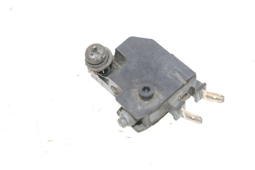 photo de INTERRUPTOR DE LUZ DE FREIO DIREITO HONDA PCX (JF57/JF64) 125 (2014 - 2018) - Vista principal