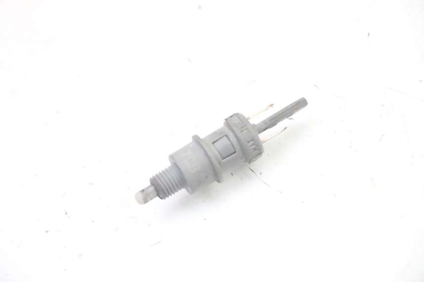 photo de INTERRUPTOR DE LUZ DE FREIO DIREITO PEUGEOT CITYSTAR 2T 50 (2018 - 2021) - Vista principal