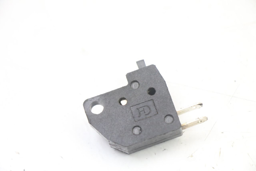 photo de INTERRUPTOR DE LUZ DE FREIO DIREITO PEUGEOT KISBEE 4T 50 (2018 - 2022) - Vista principal