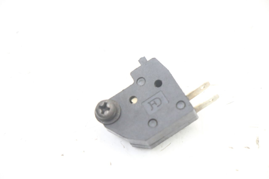 photo de INTERRUPTOR DE LUZ DE FREIO DIREITO PEUGEOT KISBEE 4T 50 (2018 - 2022) - Vista principal