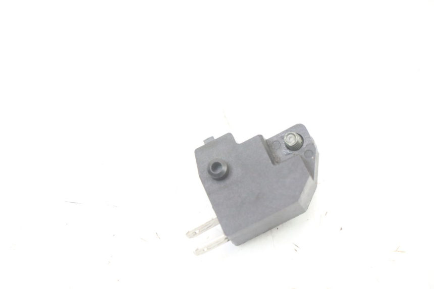 photo de INTERRUPTOR DE LUZ DE FREIO DIREITO PEUGEOT TWEET 4T 50 (2023 - 2025) - Zoom do estado de desgaste