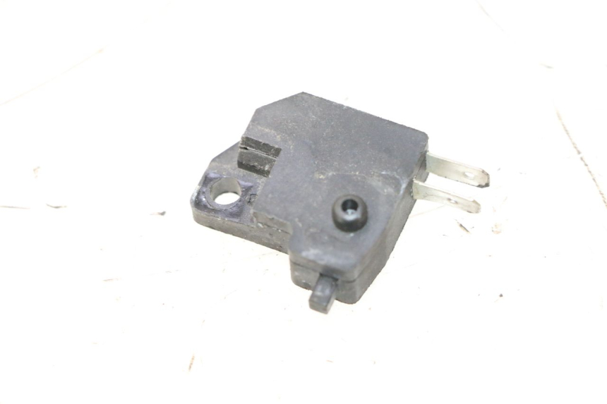 photo de CONTATO DE LUZ DE FREIO DIREITA VASTRO R-ONE 4T 50 (2014 - 2022) - Vista principal
