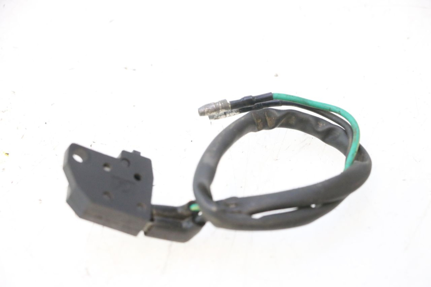 photo de INTERRUPTOR DE LUZ DE FREIO DIREITO TNT MOTOR ROMA 10' 2T 50 (2011 - 2018) - Zoom do estado de desgaste