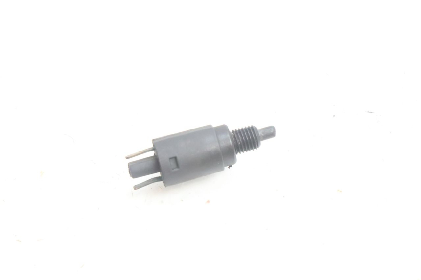 photo de CONTATO DE LUZ DE FREIO DIREITO GILERA RUNNER SP 50 (2002 - 2004) - Detalhe da peça