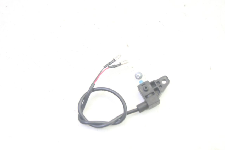 photo de INTERRUPTOR DE LUZ DE FREIO DIREITO JM MOTORS SANTANA EVO 50 (2024 - 2026) - Outro ângulo de visão