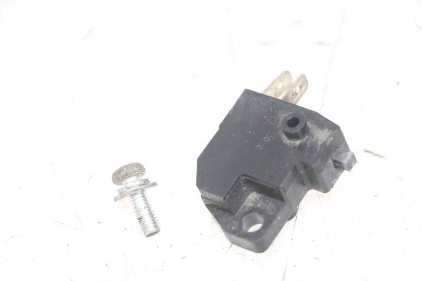 photo de INTERRUPTOR DE LUZ DE FREIO DIREITO PEUGEOT SATELIS 125 (2013 - 2018) - Vista principal