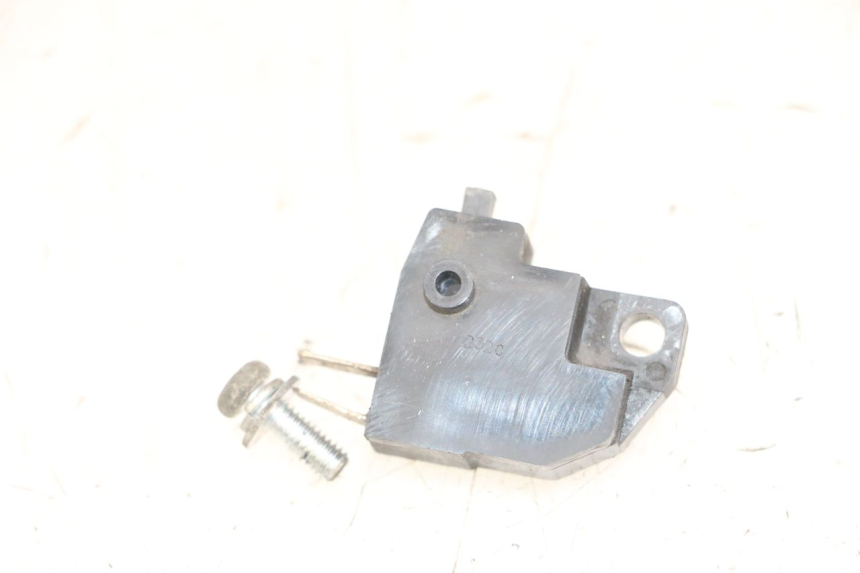 photo de INTERRUPTOR DE LUZ DE FREIO DIREITO PEUGEOT SATELIS 125 (2013 - 2018) - Zoom do estado de desgaste