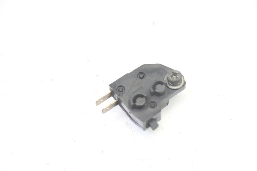 photo de INTERRUPTOR DE LUZ DE FREIO DIREITO PEUGEOT SATELIS 125 (2013 - 2018) - Detalhe da peça