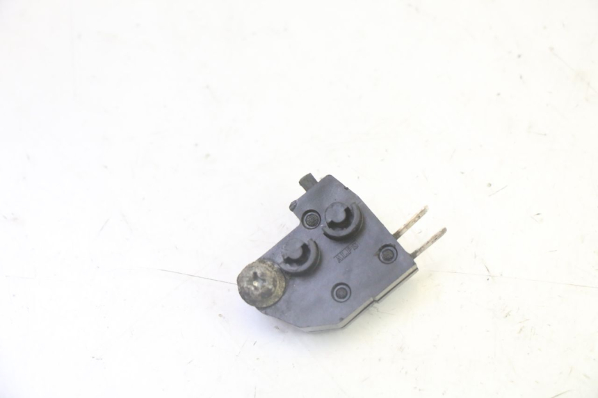 photo de INTERRUPTOR DE LUZ DE FREIO DIREITO PEUGEOT SATELIS 125 (2010 - 2012) - Vista principal
