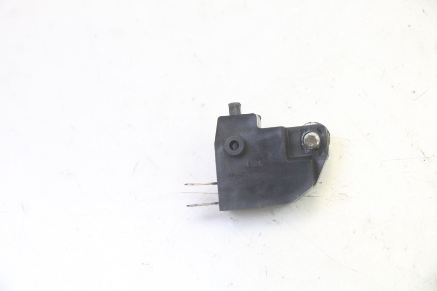 photo de INTERRUPTOR DE LUZ DE FREIO DIREITO PEUGEOT SATELIS 125 (2010 - 2012) - Zoom do estado de desgaste