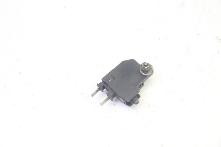 photo de INTERRUPTOR DE LUZ DE FREIO DIREITO PEUGEOT SATELIS 125 (2006 - 2009) - Detalhe da peça