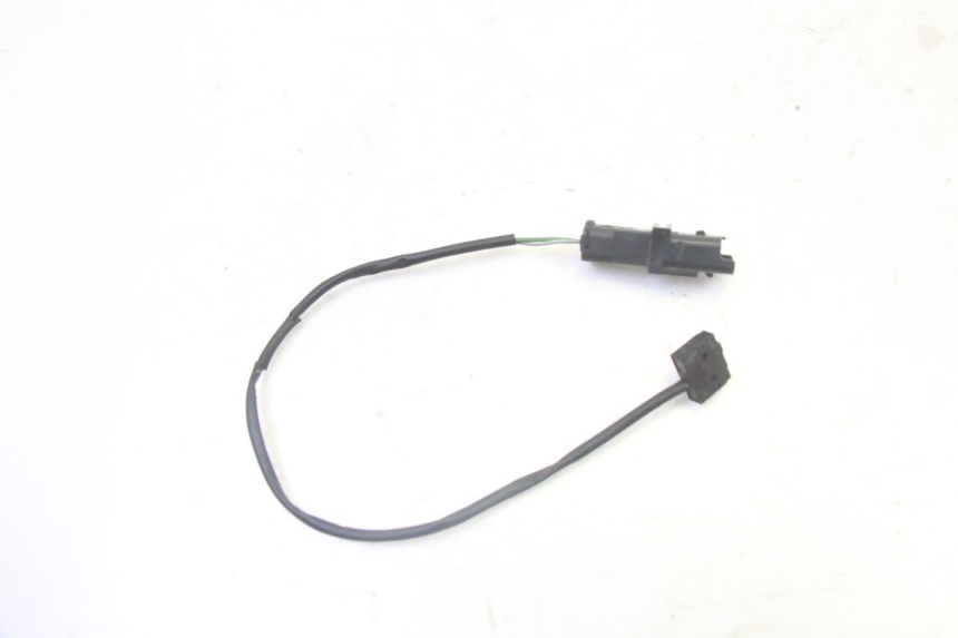 photo de INTERRUPTOR DE LUZ DE FREIO DIREITO PEUGEOT SATELIS 125 (2006 - 2009) - Vista principal